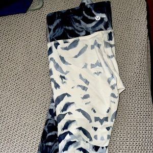 Lululemon crop 19”, size 2